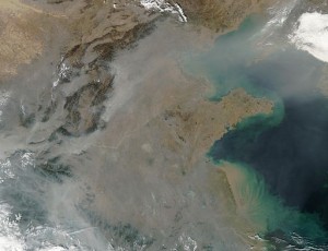 512px-Pollution_over_east_China