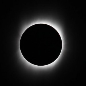 Solar_eclipse_22_July_2009_taken_by_Lutfar_Rahman_Nirjhar_from_Bangladesh