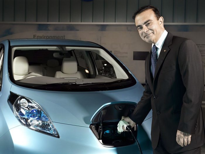 Voiture_electrique_renault_Carlos_Ghosn