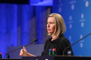 Un mécanisme européen doit voir le jour pour continuer à importer du pétrole iranien.