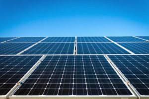 nucleaire solaire eoliennes - Energeek
