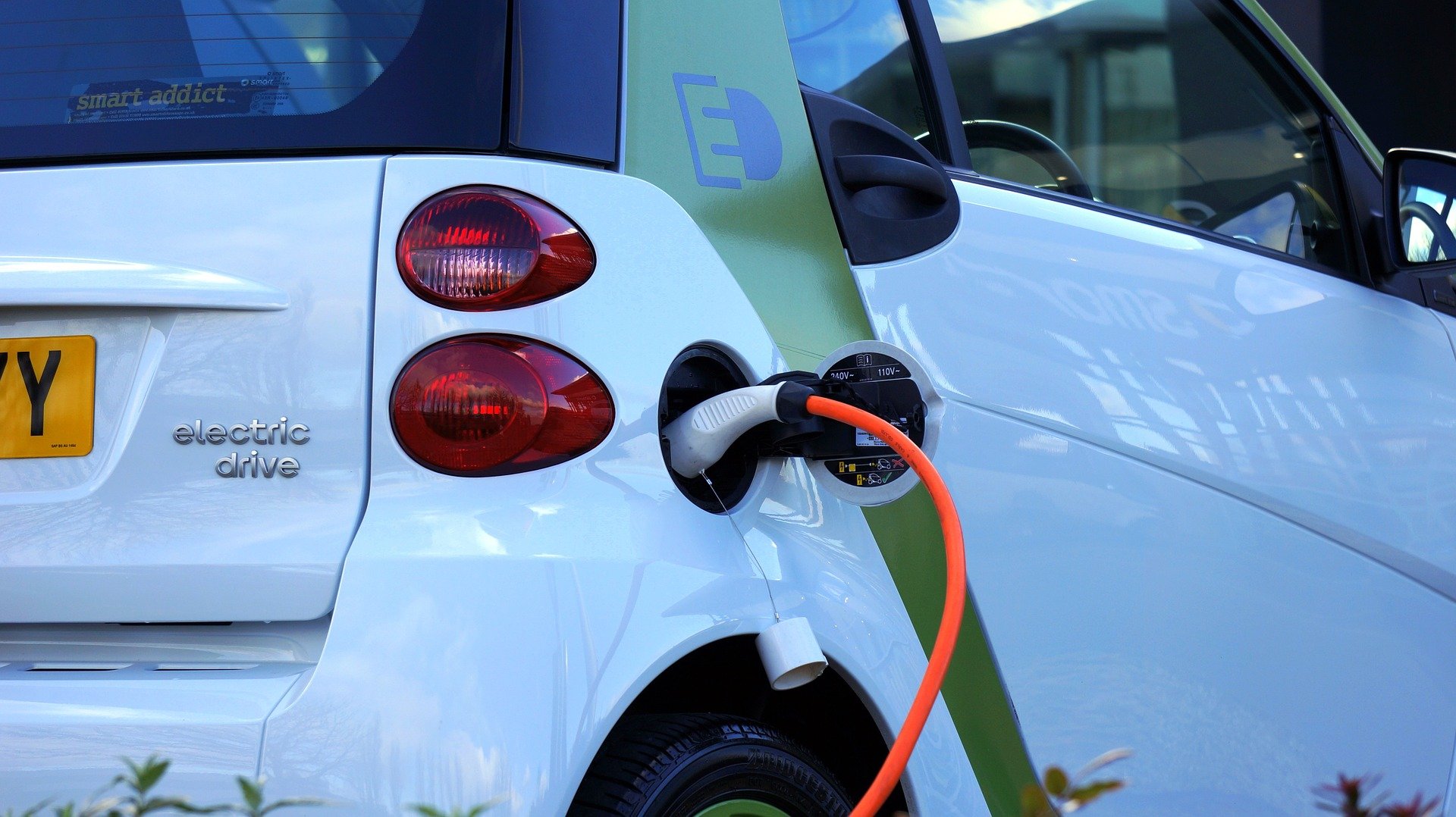 monde consommateurs prets acheter voiture electrique - L'Energeek