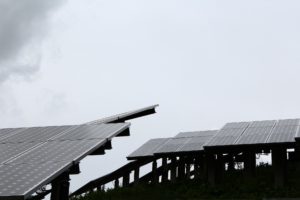 gironde ouverture debat public parc photovoltaique horizeo - L'Energeek