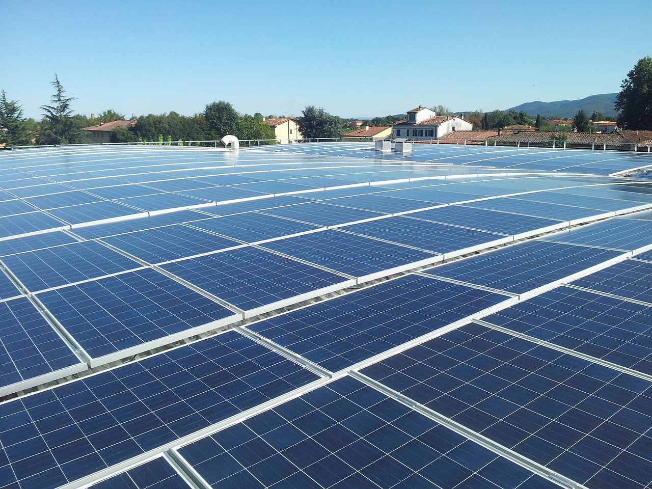 industrie-photovoltaique-milite-pour-prise-en-compte-ses-specificites