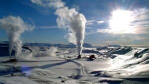Lislande Decouvre Energie Geothermique Surpuissante Glace Surpassant Solaire Leolien