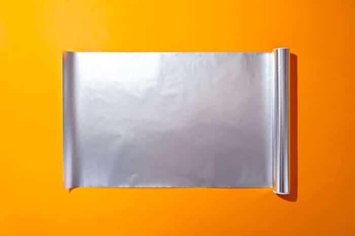 Faut Il Utiliser Le Papier Aluminium Avec Le Cote Brillant Vers Le Haut Ou Vers Le Bas
