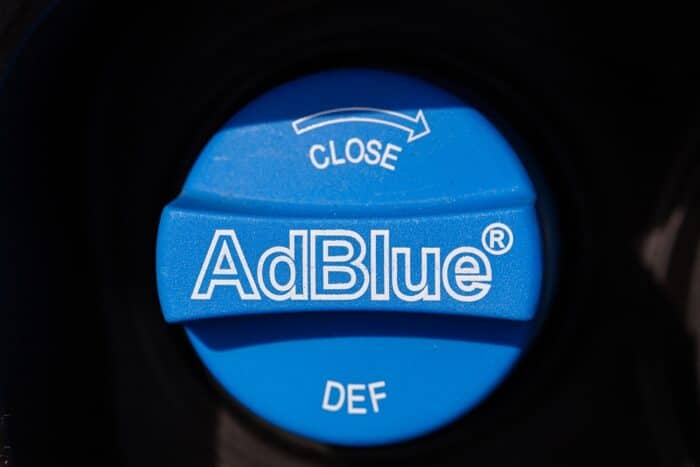 Transition énergétique : ce que les nouvelles règles AdBlue changent pour les automobilistes