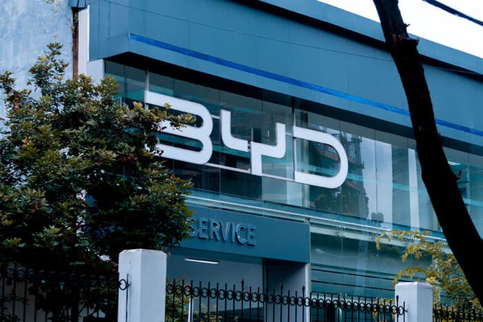 BYD révolutionne le marché des véhicules électriques avec sa technologie de recharge ultra-rapide