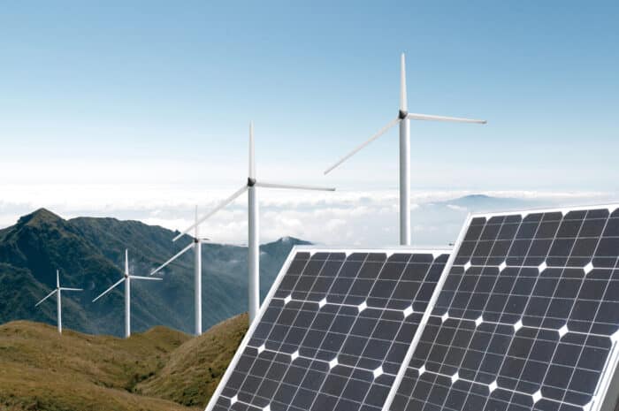 Solaire et éolien font chuter les fossiles sous 50 % du mix électrique américain