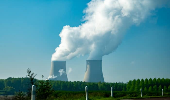 Usine nucléaire en danger : une fuite d’acide toxique sème l’inquiétude en Occitanie