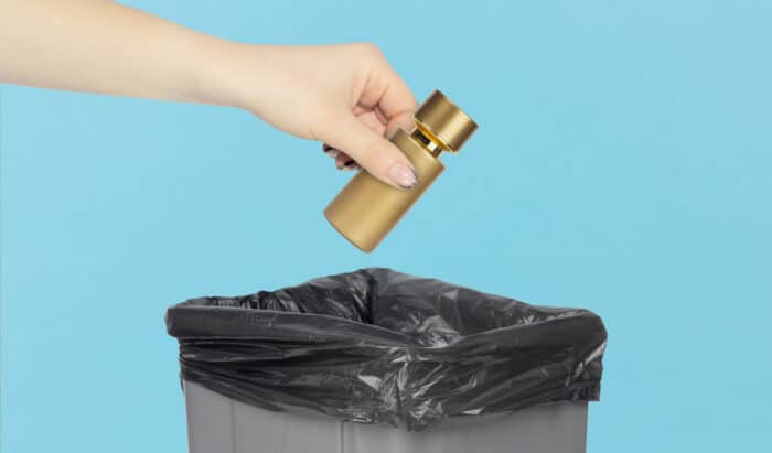 Recycler ses flacons de parfum : les bons gestes à adopter au lieu de les jeter