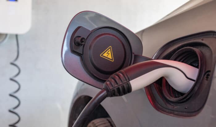 Recharge électrique : à quelle heure est-ce le moins cher ?