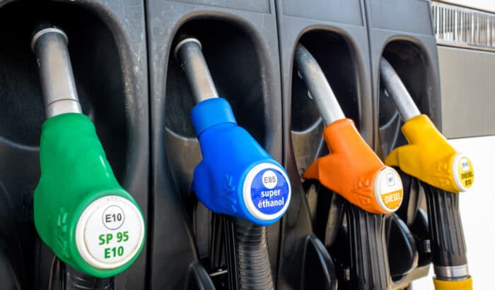 Guerre au Moyen-Orient : les prix du carburant s'envolent de plus en plus