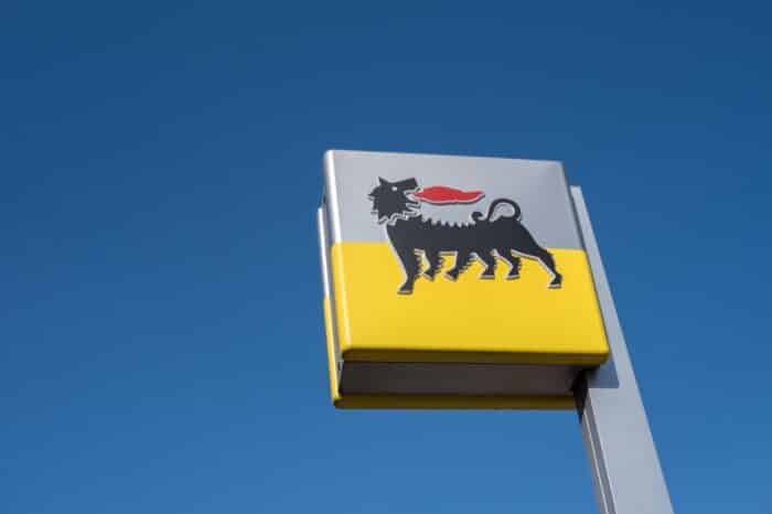 Eni vend 49,99 % de sa branche carbone à BlackRock pour 1 milliard d’euros