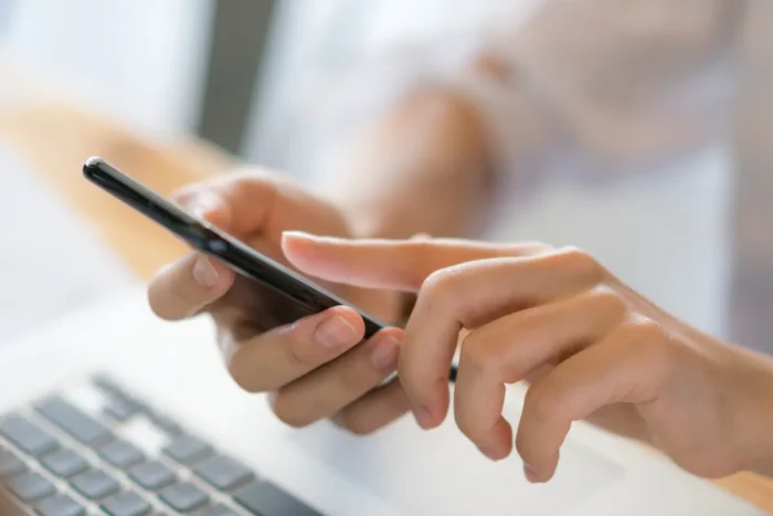 Astuce : Comment envoyer un SMS anonyme sur Android ?