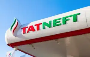 Russie à sec : les frappes ukrainiennes laissent des stations-service sans carburant