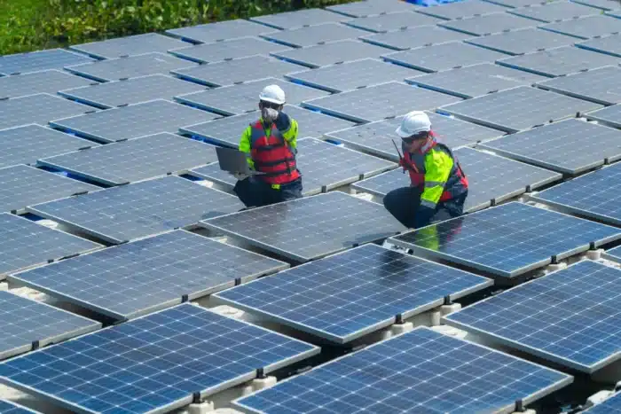 Énergies vertes : pourquoi la facture explose aujourd’hui… avant la promesse de la baisse