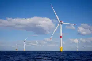 Bretagne : l’envers inquiétant des éoliennes offshore, l’eau contaminée par 62 substances