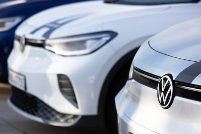 Voitures électriques : Volkswagen interrompt temporairement deux sites allemands