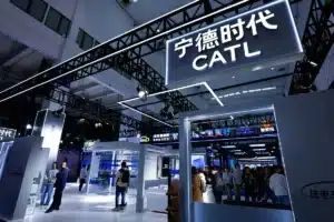CATL choque le marché : une batterie sans lithium qui pourrait tout changer