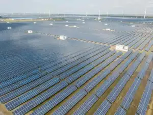 Après avoir fait chuter les prix, la Chine contrainte de fermer ses usines solaires
