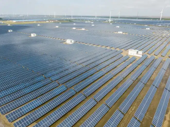 Après avoir fait chuter les prix, la Chine contrainte de fermer ses usines solaires