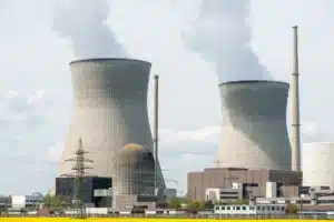 Nucléaire : pourquoi miser sur de nouvelles centrales ne stopperait pas la crise climatique