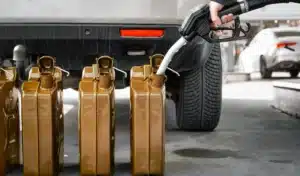 Essence périmée : au-delà de ce délai, votre moteur risque la casse