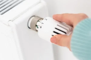 Les températures chutent brutalement : voici le moment exact où il faut rallumer le chauffage