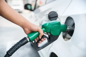 Carburant à prix coûtant chez Intermarché : le “bon plan” du week-end qui peut vraiment changer la note