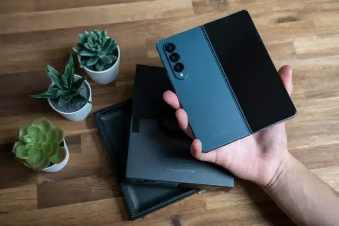 Vous sortez avec le WiFi activé ? Voici le risque méconnu qui peut vous coûter très cher