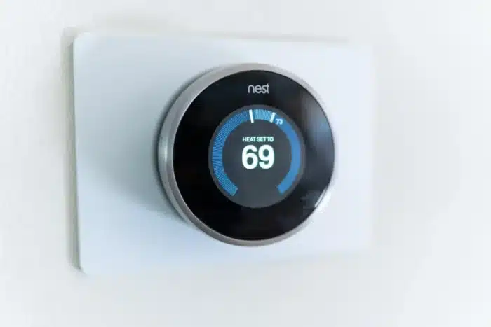 2027 approche : allez-vous vraiment devoir installer des thermostats chez vous ?