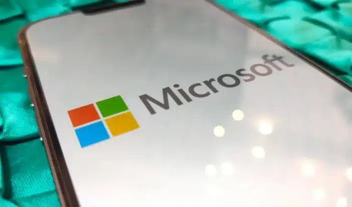 Dans 18 mois, votre job sera-t-il confié à l’IA ? Microsoft lâche une bombe