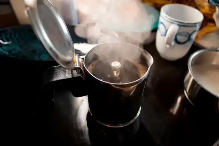 Cette astuce toute simple pourrait enfin débarrasser votre eau des microplastiques