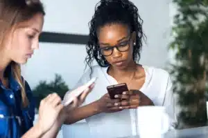 Le cauchemar du démarchage téléphonique bientôt fini ? La riposte radicale d’Orange