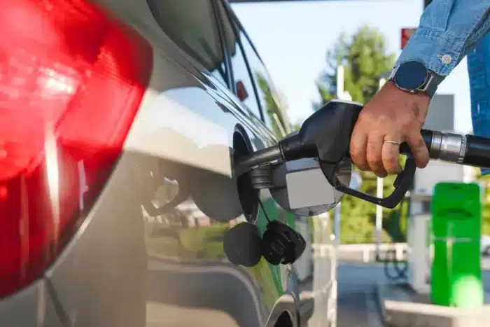 Hausse des carburants : ce pays frontalier affiche jusqu'à 0,22€ de moins par litre