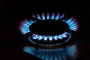 Gaz plus cher dès mai : l’astuce encore possible pour éviter une mauvaise surprise