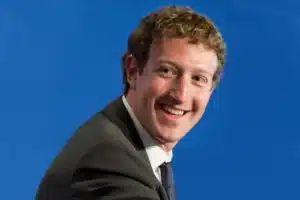 Mark Zuckerberg annonce la fin des smartphones d'ici 2030 : le remplaçant qu'il prépare en secret divise déjà la Silicon Valley