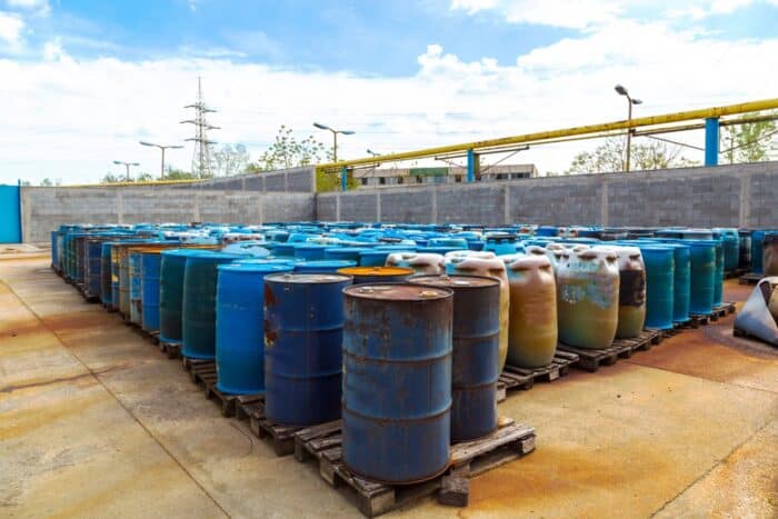 Petrole La Crise Du Golfe Propulse Le Baril Au Dessus De 100 Dollars
