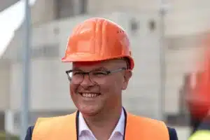 Adieu le haut fourneau traditionnel : ArcelorMittal installe à Dunkerque un four électrique record, le plus gros jamais construit en Europe