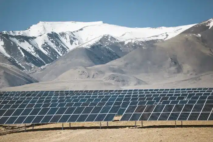 La Chine vient d'atteindre ses objectifs énergétiques de 2030 avec six ans d'avance : les ingénieurs européens peinent à expliquer cet écart