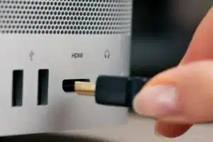 La Chine dévoile un câble unique qui remplace l'HDMI, l'USB, l'Ethernet et l'USB-C : les ingénieurs confirment que ça fonctionne vraiment