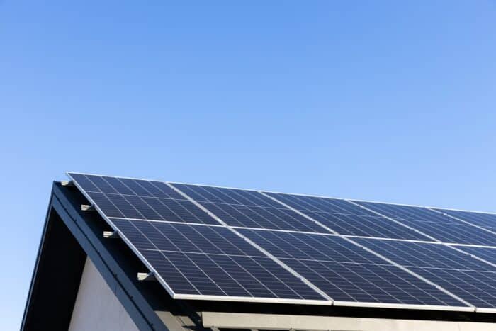 Facture d’électricité : ces Français réduisent jusqu’à 60 % grâce au solaire