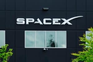 SpaceX dévoile enfin ses comptes avant une entrée en Bourse géante
