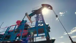 Pétrole : les Émirats claquent la porte de l'Opep et personne ne l'avait vu venir, les cours s'affolent déjà