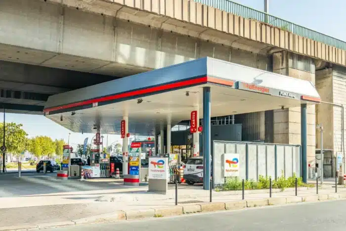 Gazole et essence plafonnés à 1,99€/L chez TotalEnergies : l'offre est-elle vraiment intéressante ?