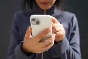 Mauvaise nouvelle pour les fans d'Apple : l'IA intégrée aux iPhone va faire exploser les prix, et ce n'est que le début