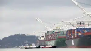Adieu le canal de Panama : un convoi de 900 véhicules vient de traverser d'un océan à l'autre en 72 heures par une route que personne n'attendait