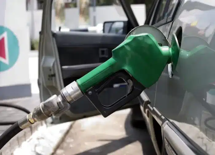 220 millions de barils évaporés en 60 jours : pourquoi les réserves mondiales de pétrole atteignent un niveau que personne n'avait vu depuis 35 ans