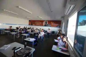 EDF débloque 80 millions d'euros pour climatiser écoles et crèches avant septembre : les directeurs d'établissement découvrent les conditions à remplir